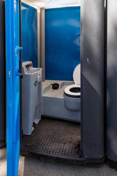 Portable Toilet Options We Offer in Espaola, NM